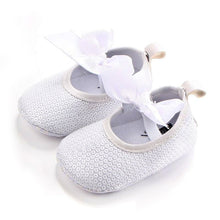 Load image into Gallery viewer, Baby Girls Soft Sole Princess Shoes
